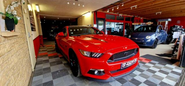 Ford Mustang image 6