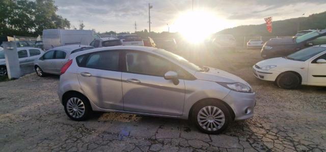 Ford Fiesta image 8