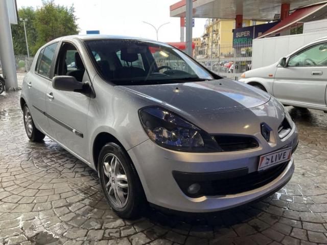 Renault Clio image 9