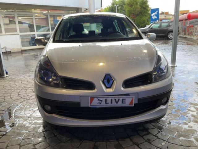 Renault Clio image 8