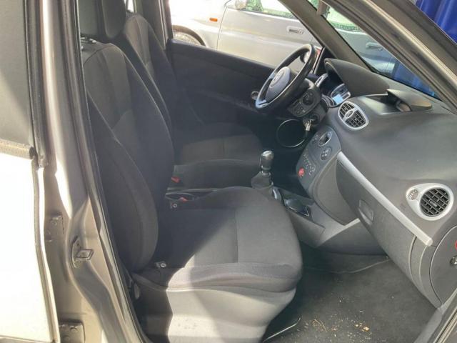Renault Clio image 6