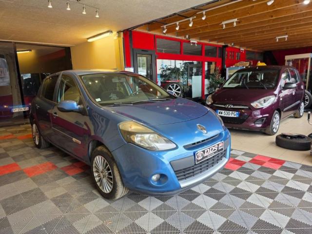 Renault Clio image 2