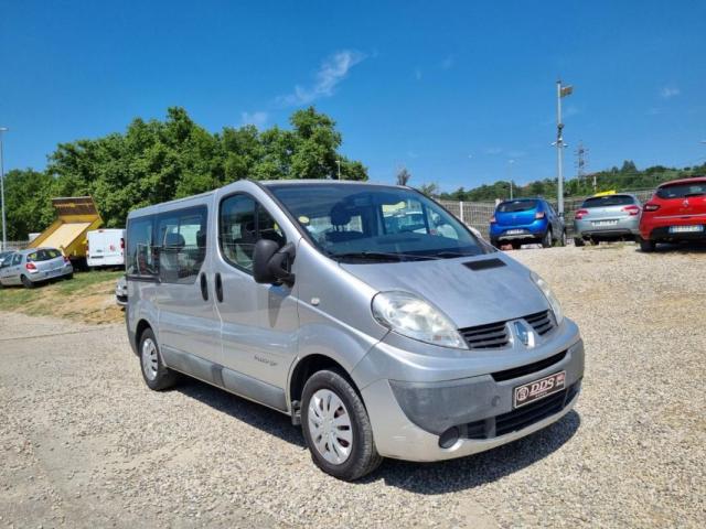 Renault Trafic image 1