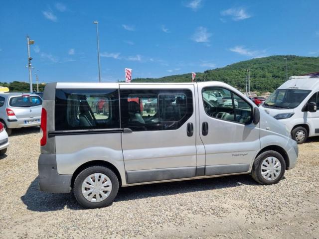 Renault Trafic image 4