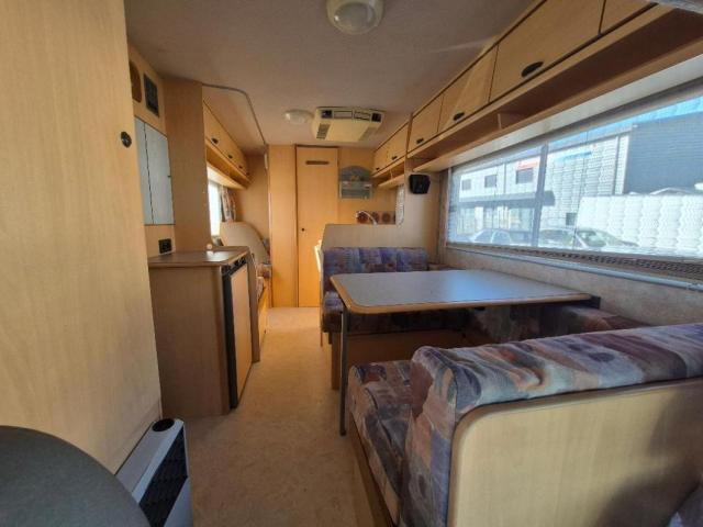 Ford Transit image 8