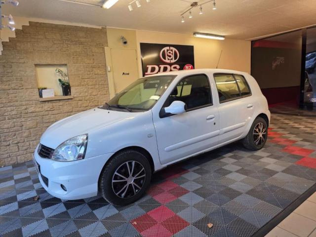 Renault Clio image 8