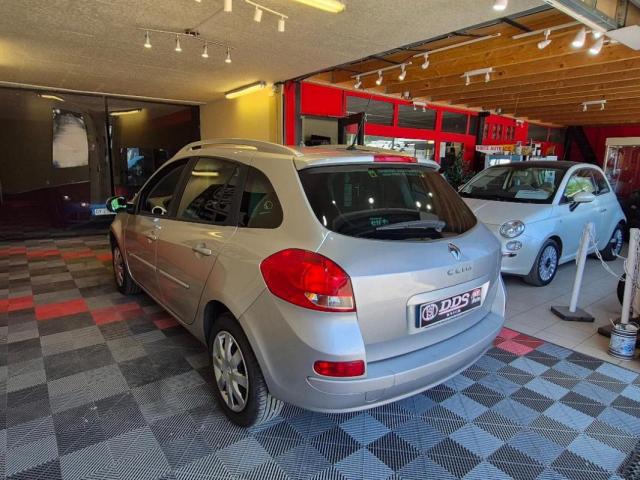 Renault Clio image 8