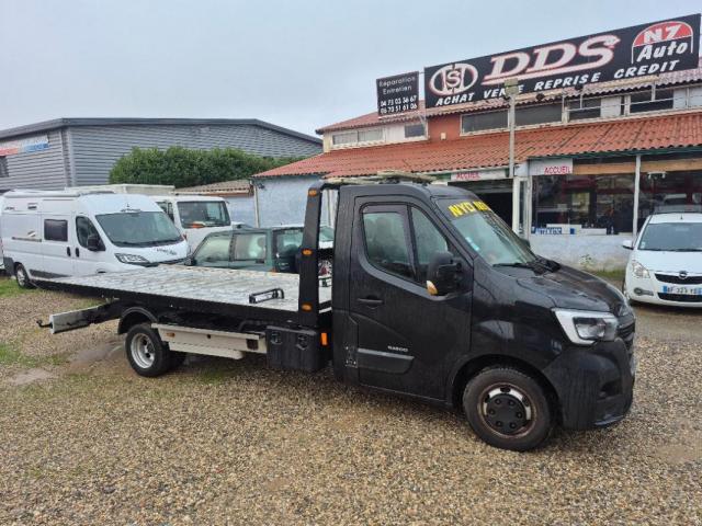 Renault Master image 1