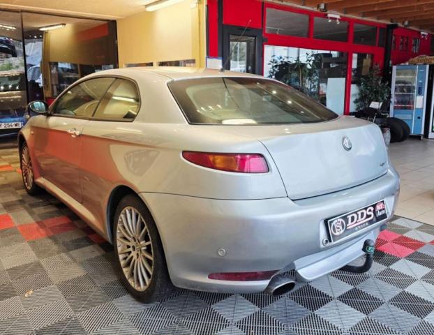 Alfa Romeo Gt image 3