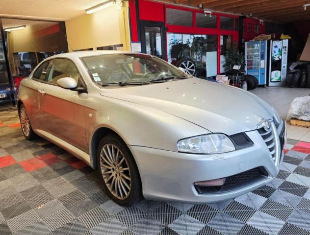 Alfa Romeo Gt image 5