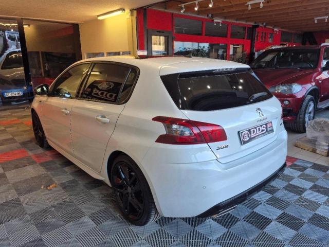Peugeot 308 image 2