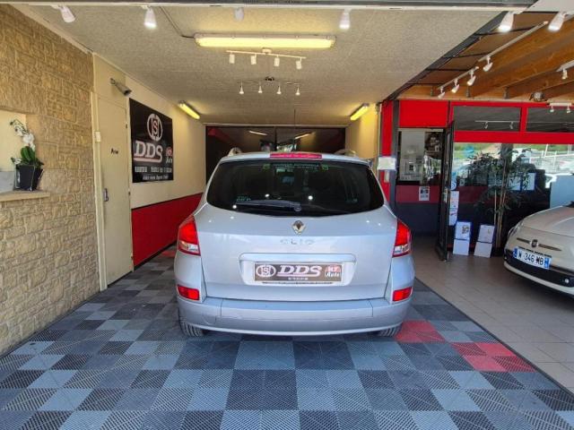 Renault Clio image 2