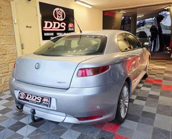 Alfa Romeo Gt image 8