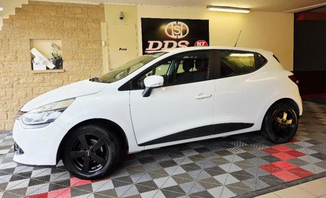 Renault Clio image 1