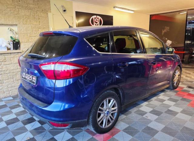 Ford C-Max image 8