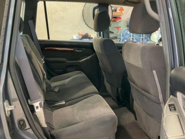 Toyota Land Cruiser image 6