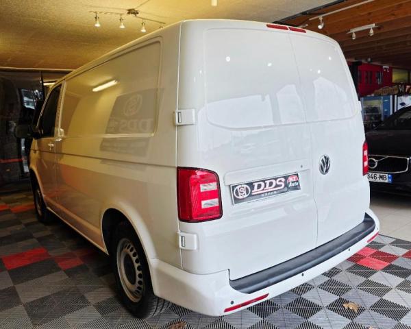 Volkswagen Transporter image 7