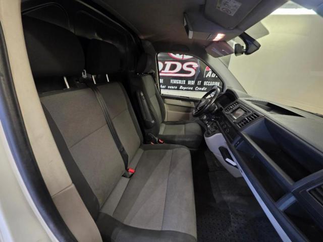 Volkswagen Transporter image 4