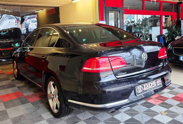 Volkswagen Passat image 8