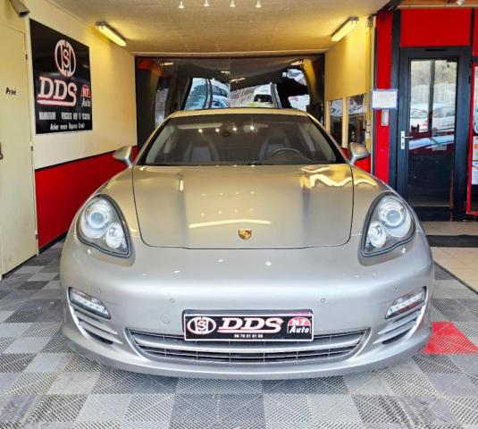 Porsche Panamera image 6