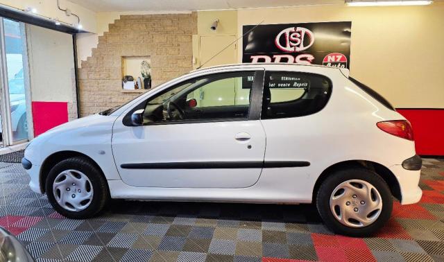 Peugeot 206 image 9