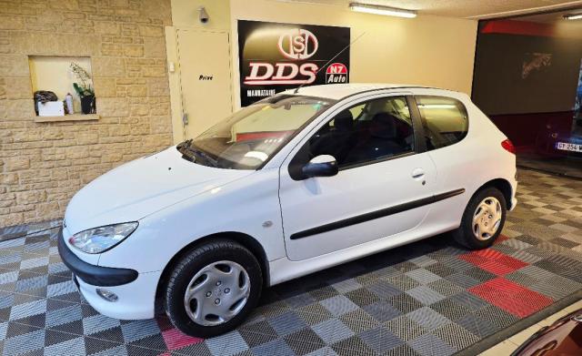 Peugeot 206 image 2