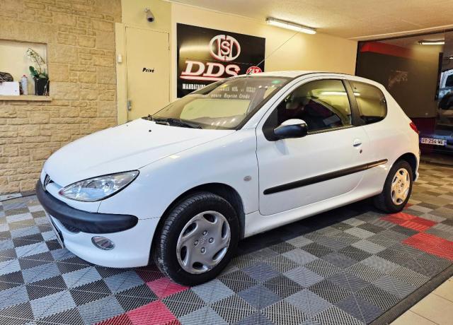 Peugeot 206 image 6