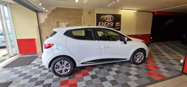 Renault Clio image 9