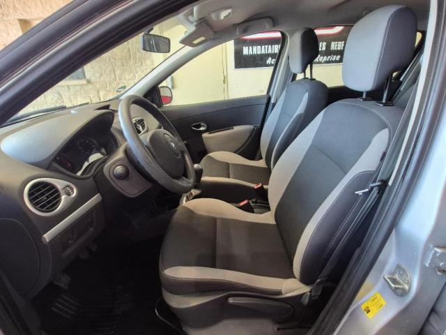 Renault Clio image 2