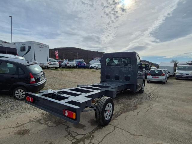 Renault Master image 1