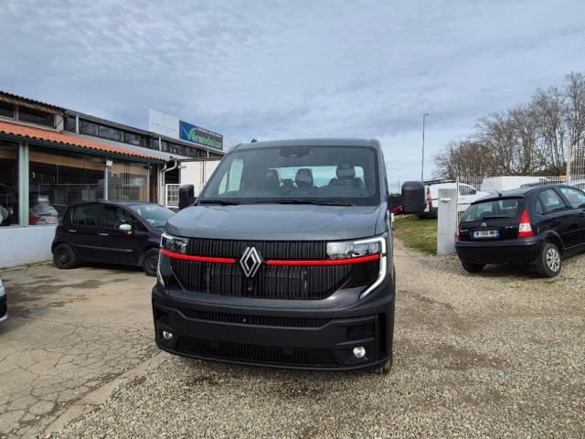 Renault Master image 2