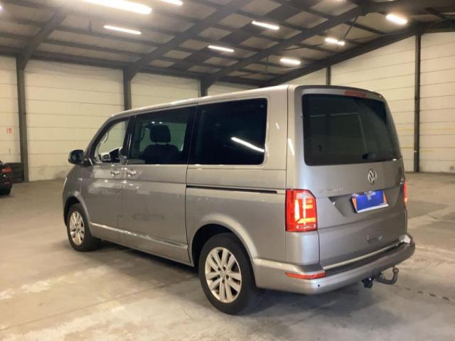 Volkswagen Caravelle image 3