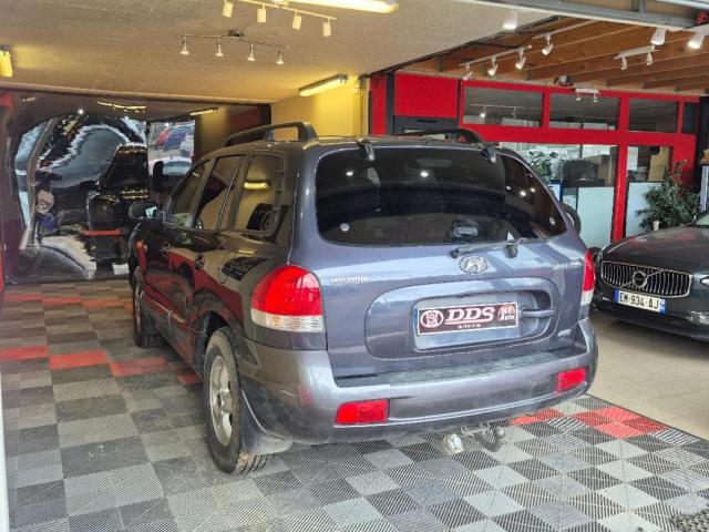 Hyundai Santa Fe image 9