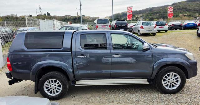 Toyota Hilux image 7