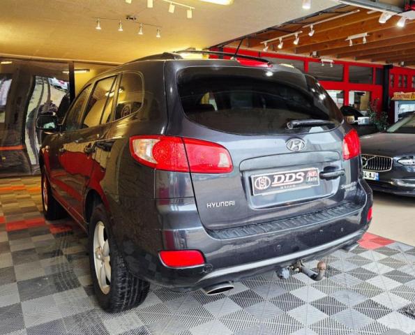 Hyundai Santa Fe image 4