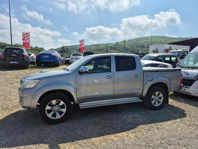 Toyota Hilux image 3