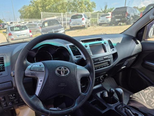 Toyota Hilux image 1