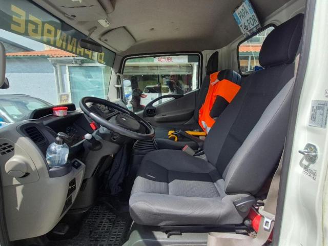 Renault Maxity image 2