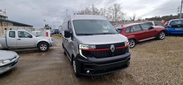 Renault Master image 1