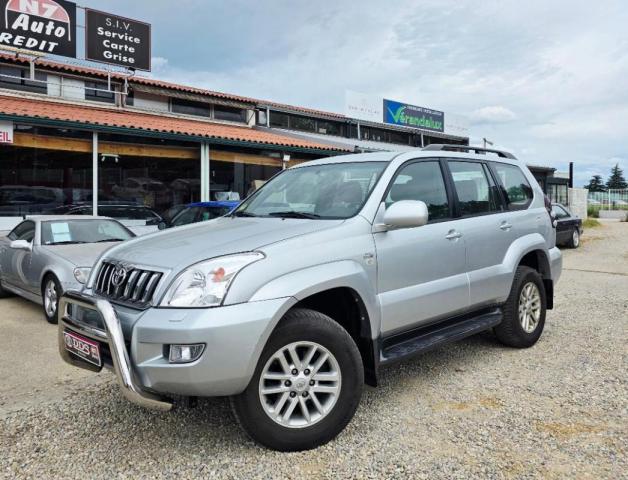 Toyota Land Cruiser image 3