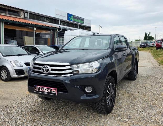 Toyota Hilux image 2