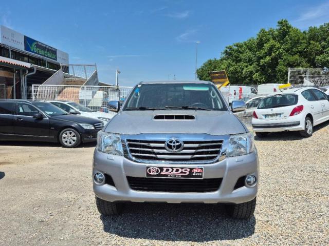 Toyota Hilux image 4