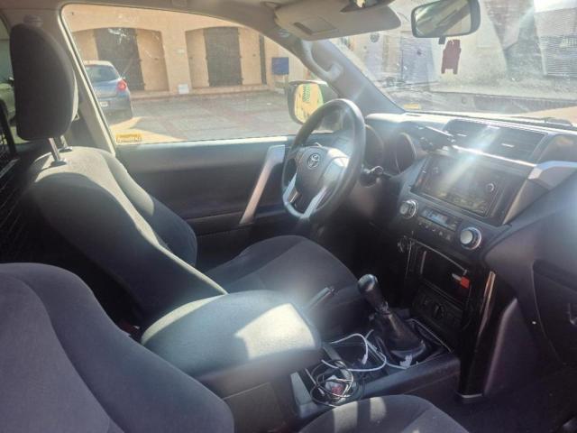 Toyota Land Cruiser image 7