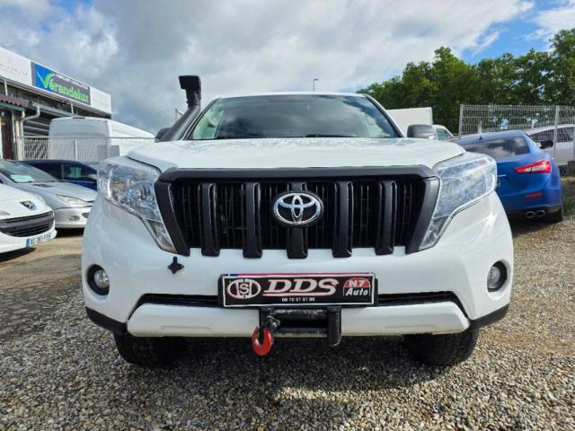 Toyota Land Cruiser image 6