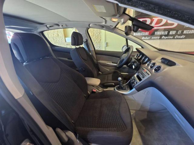 Peugeot 308 image 1