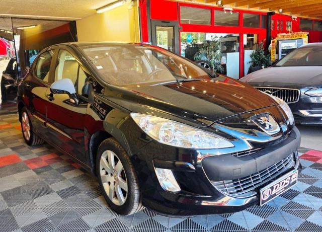 Peugeot 308 image 8