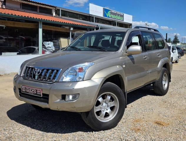 Toyota Land Cruiser image 8