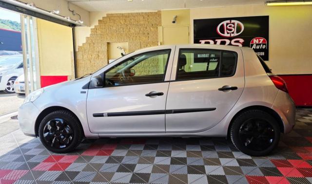Renault Clio image 8