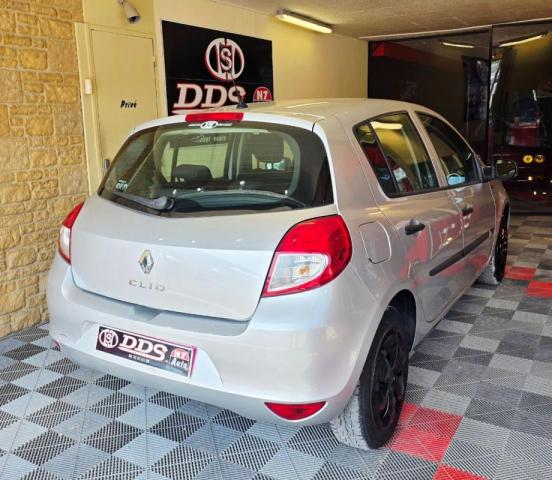 Renault Clio image 6