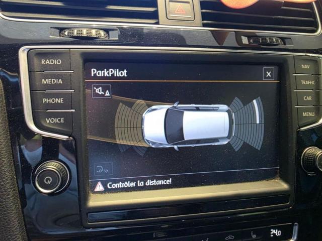 Volkswagen Golf image 6